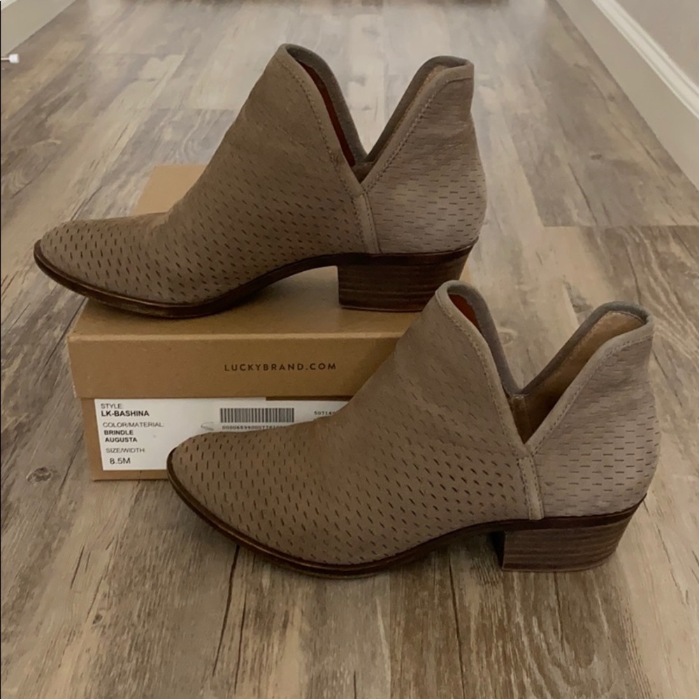 Lucky Brand LK-BASHINA Ankle Bootie